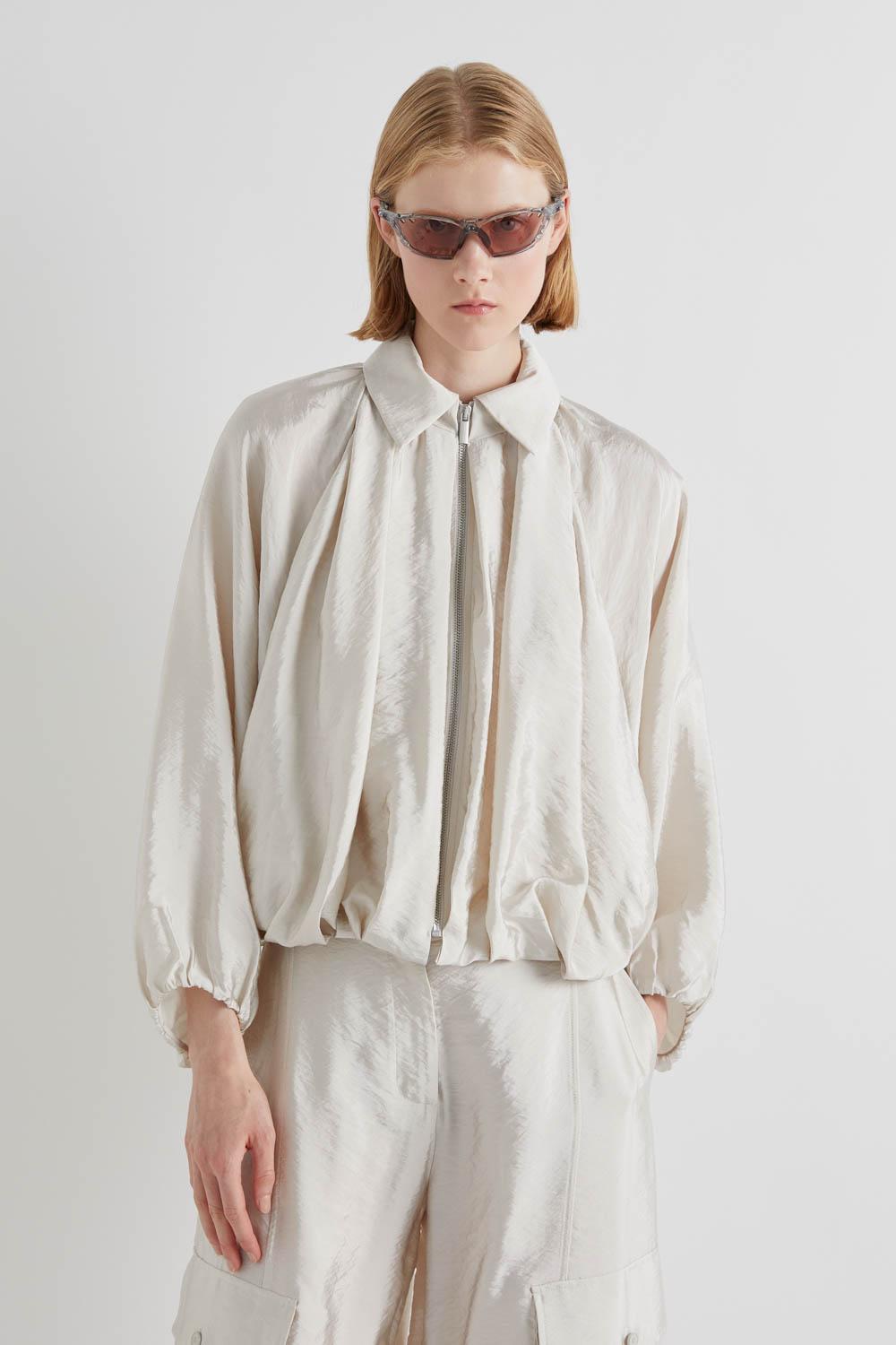 M6EK03_A.jpg
